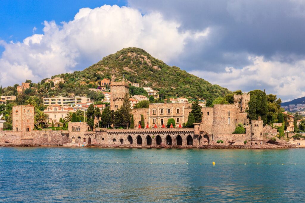 chateau-mandelieu-cote-d-azur