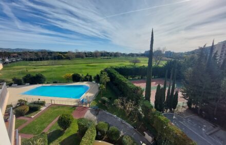 Mandelieu-la-Napoule – Appartement NAUSICAA 4 couchages avec piscine et vue Golf