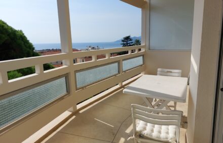 Cannes – Studio IRIS 4 couchages avec terrasse et vue mer